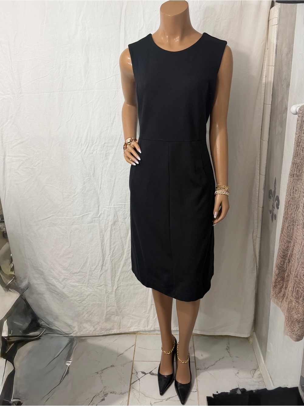 Lands' End  Black Knit Dress With Side pockets ☑️